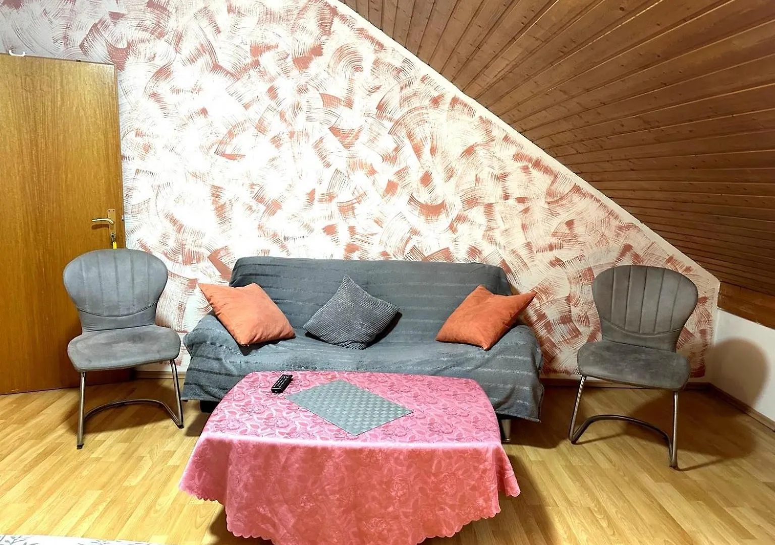 Apartment 2 Personen City, Messe & Natur, Gut Vrr Im Duessedlorf Dusseldorf